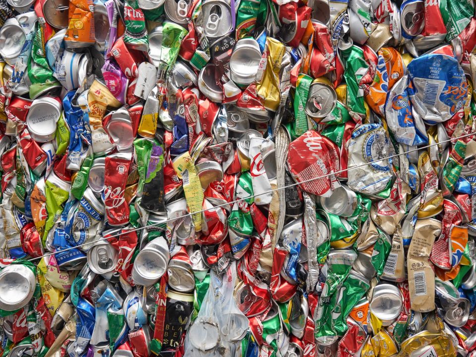 Jak wygląda proces recyklingu aluminium?